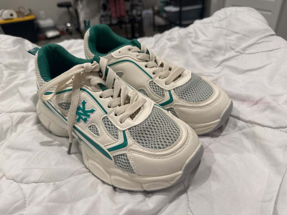 Zoo York Women's Women's Coco Teal/White 9.5- (45% Off Retail)